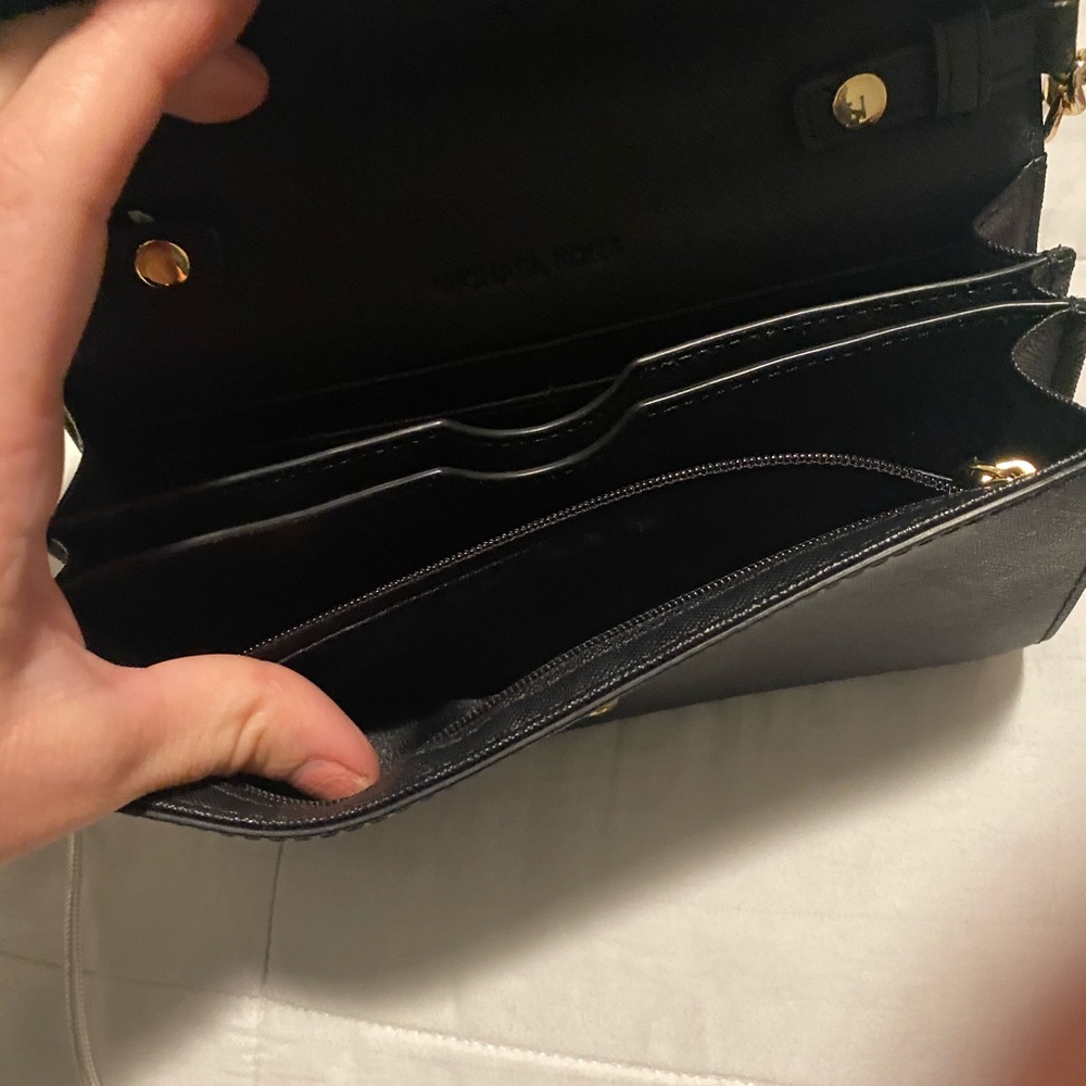 Used purse - Picture 4 of 4